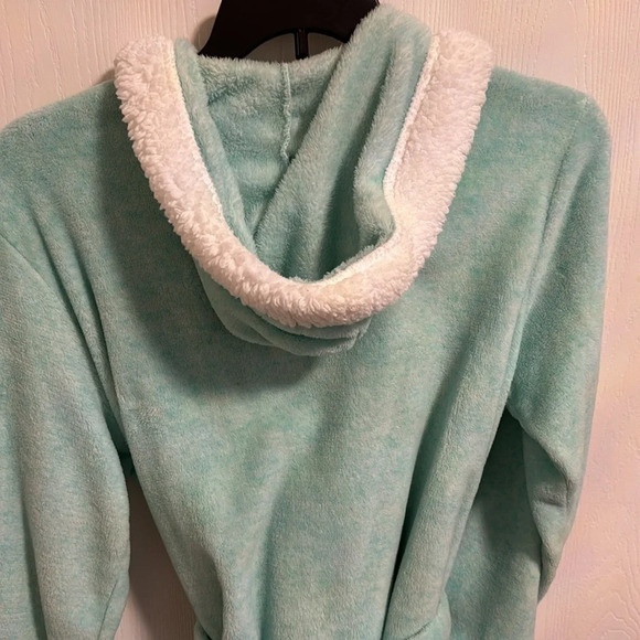 Women’s Soft and Comfy Aqua Colored Side XL Ulta Bathrobe‎ With Pockets and Belt - Picture 7 of 10